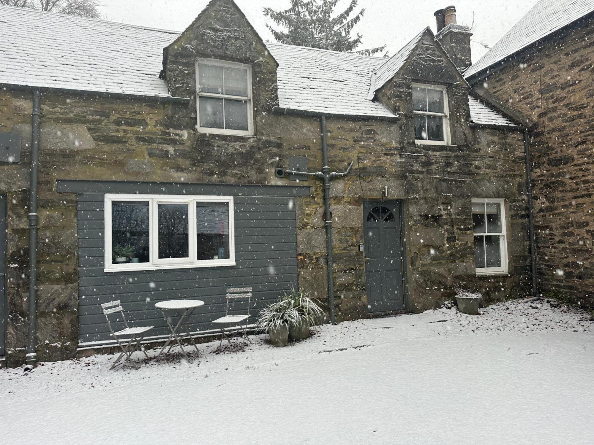 Red Squirrel Cottage Strathtay Esterno foto